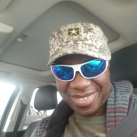 Meet your Posher, Vincent - Picture 3 of 4